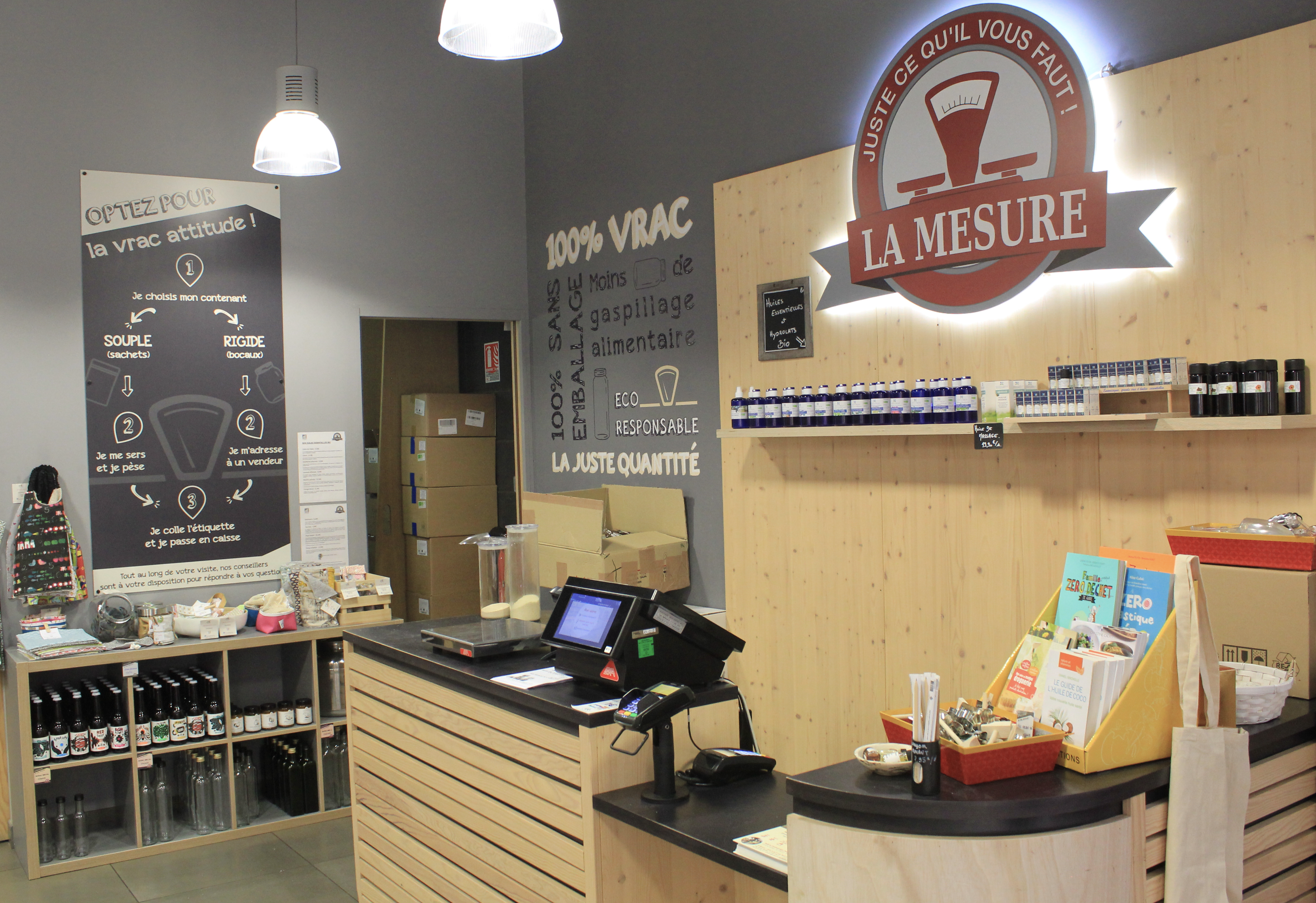 Boutique La Mesure Signalétique caisse La mesure